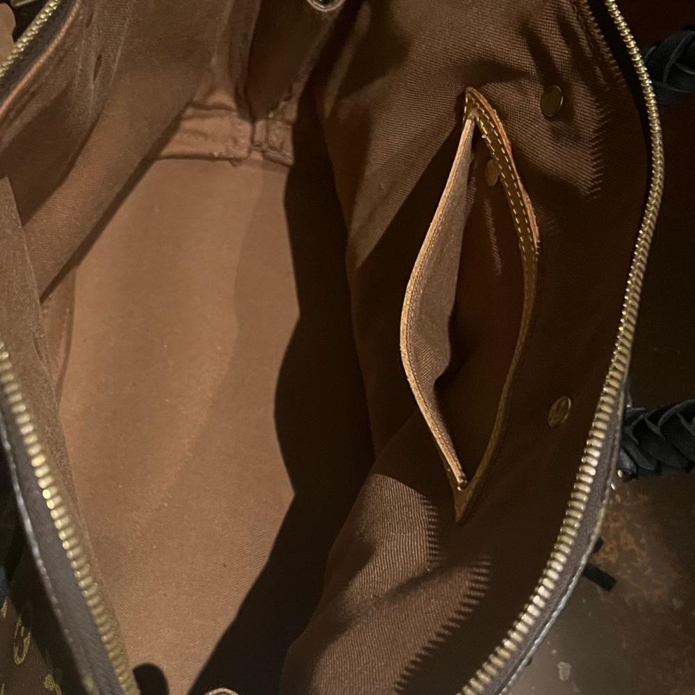 Authentic Louis Vuitton Original - image 3